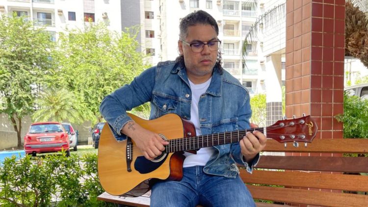 Cantor Francis Santos Lança Ep De Música Gospel: ‘Gênesis’