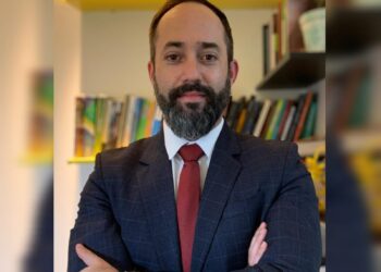 Livro de André Faustino fala sobre a Sociedade do Silício e a proteção da intimidade no ambiente de avanço tecnológico atual