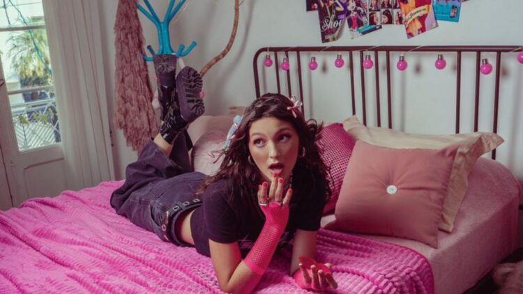 Laura G Lança “Se Depender De Você” Disponivel Em Todas As Plataformas Digitais