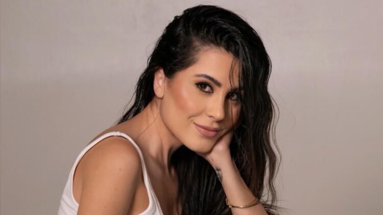 Jussara Prado É Destaque Na Renomada Revista Adames Com Sua Nova Abordagem: A Arte Como Cura