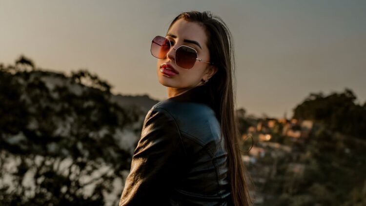 Ale Gaúcha: Influência, Superação E Humor No Universo Digital