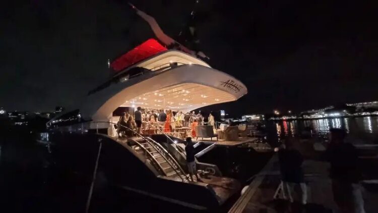 Dermatologistas Dr. Ivan Rollemberg E Dr. Fernando Macedo, Reúnem A Elite Médica Em Evento Exclusivo No Maior Catamarã Da América Latina