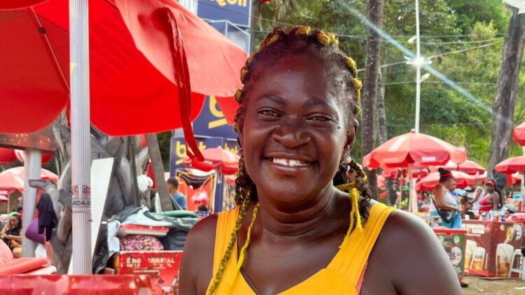 Ambulantes Transformam Suas Vidas Com O Carnaval De Salvador