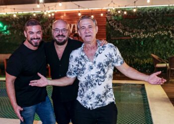 Elenco de ‘Os Emergentes’ celebra fim das gravações com festa no Rio de Janeiro