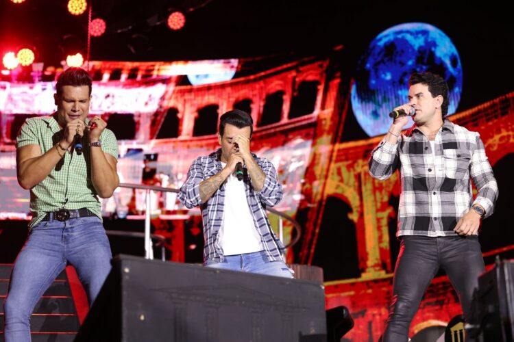 Israel Novaes, Thiago Brava E Gabriel Gava Lançam O Terceiro EP “Os Caras Do Arrocha”