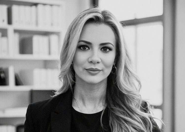 Camila Silveira explica tudo sobre o TikTok Shop e como empreendedores podem lucrar com a ferramenta