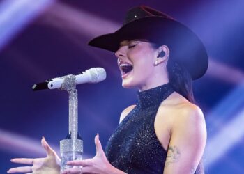 Let’s Go Rodeo: Ana Castela anuncia álbum country durante show em São Paulo