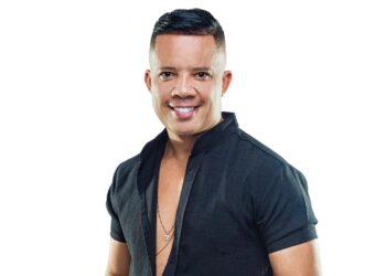 Ricardinho Lima grava novo audiovisual celebrando o pagode com grandes nomes da cena