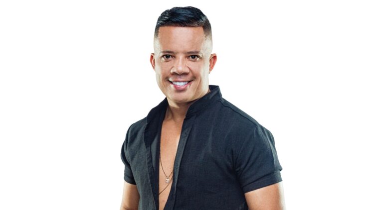 Ricardinho Lima grava novo audiovisual celebrando o pagode com grandes nomes da cena