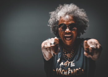 Sandra de Sá e Black Machine se apresentam em Belo Horizonte neste sábado