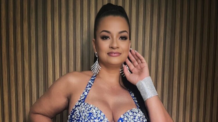 Carmen Reis inspira o público em palestra sobre desenvolvimento pessoal e empoderamento feminino