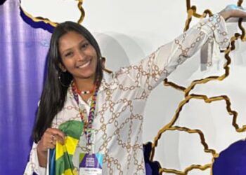 Nara Teles: Da dor à resistência