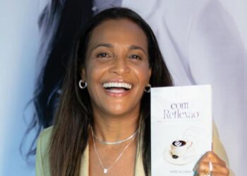 Mãe de Oruam lança “Fé com Reflexão” e transforma dor em propósito