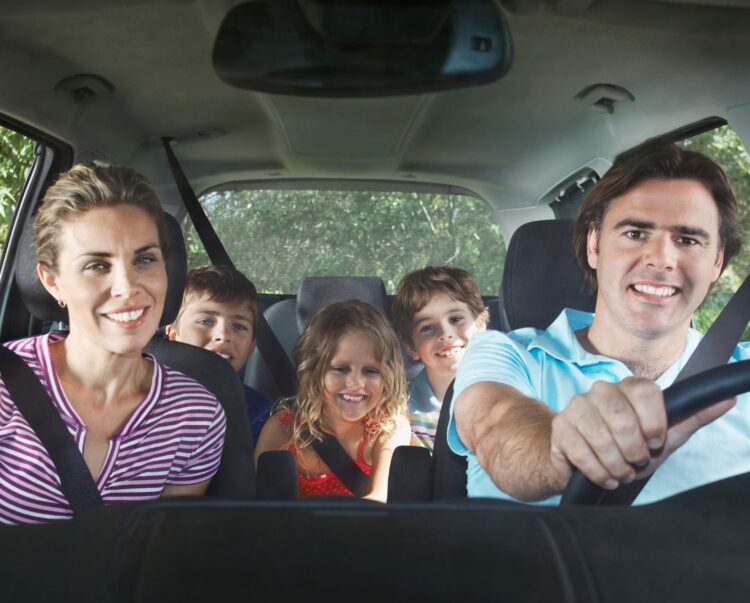 Vai viajar e tem medo da tontura? Saiba como curtir o caminho sem incômodos!