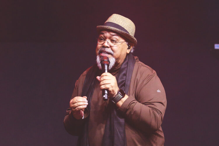 Jorge Aragão abre turnê nacional com a “Feijoada de Jorge” no Varanda Estaiada