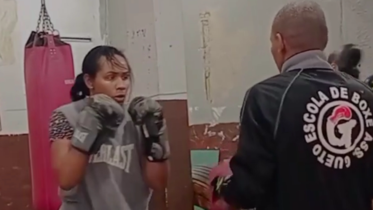 Dandara Cristina: Do salão ao ringue